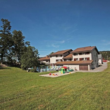Village De Vacances Les Chevreuils Bellefontaine  Exteriör bild